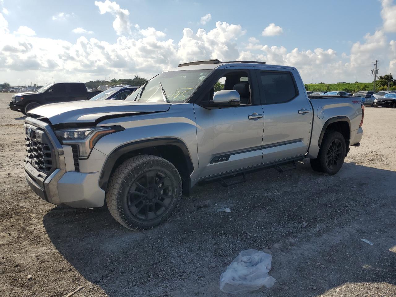 2024 Toyota Tundra cre CREWMAX LIMITED