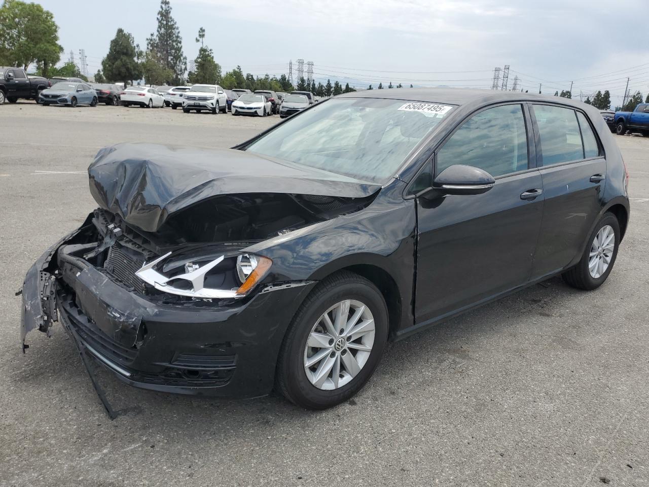 2016 Volkswagen Golf s/se S SE