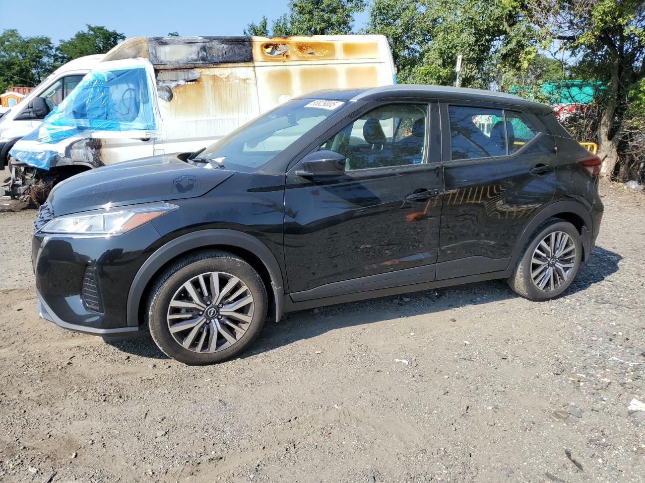 2024 Nissan Kicks sv SV