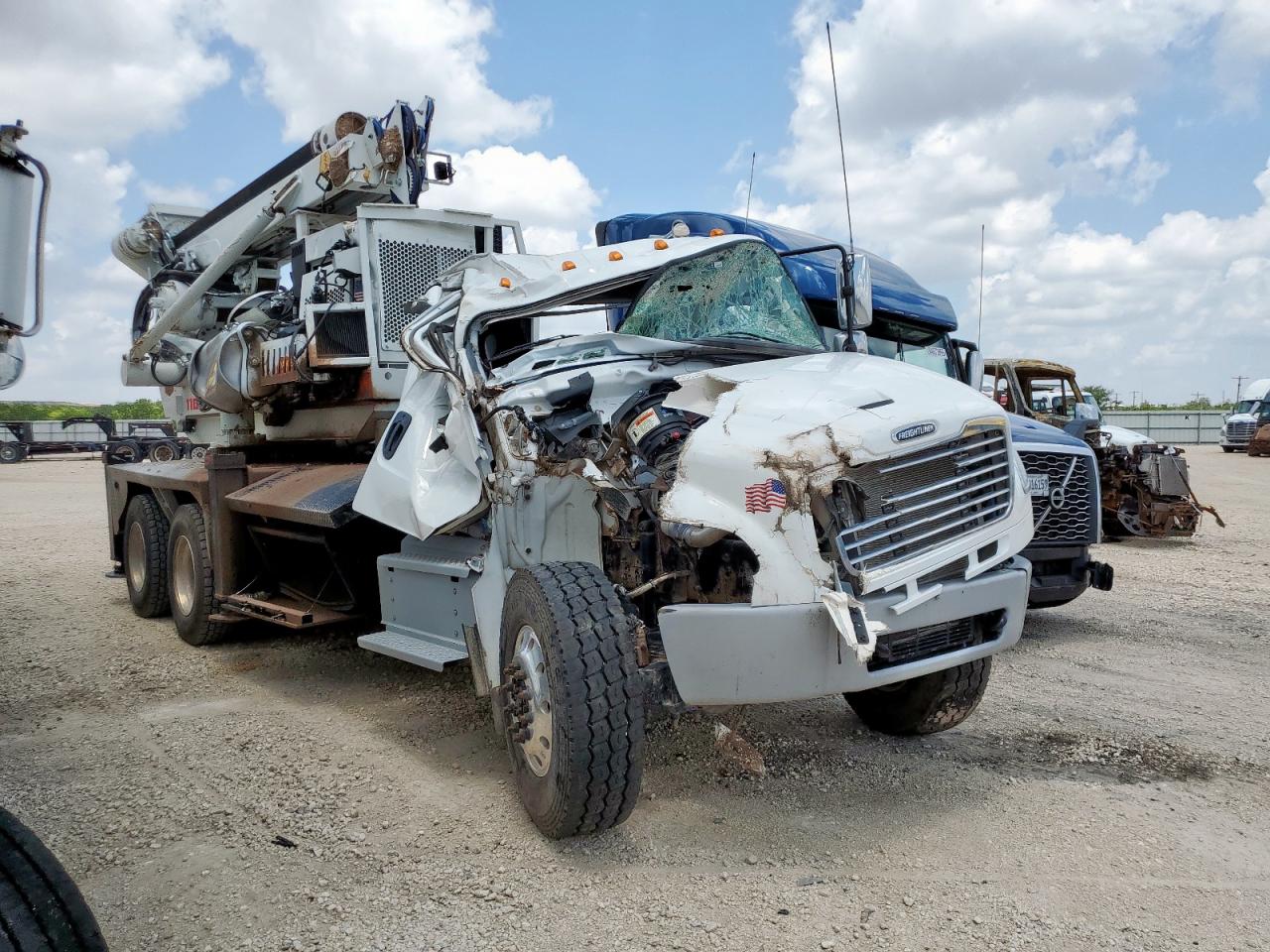 2024 Freightliner M2 106 MEDIUM DUTY