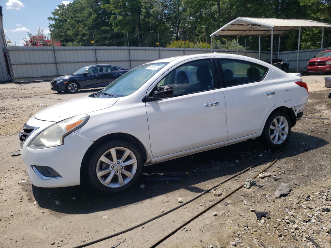 2017 Nissan Versa s S