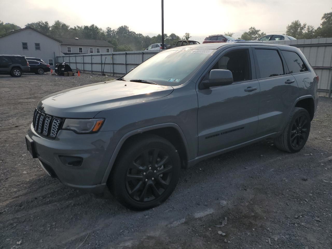 2022 Jeep Grand cherokee laredo e