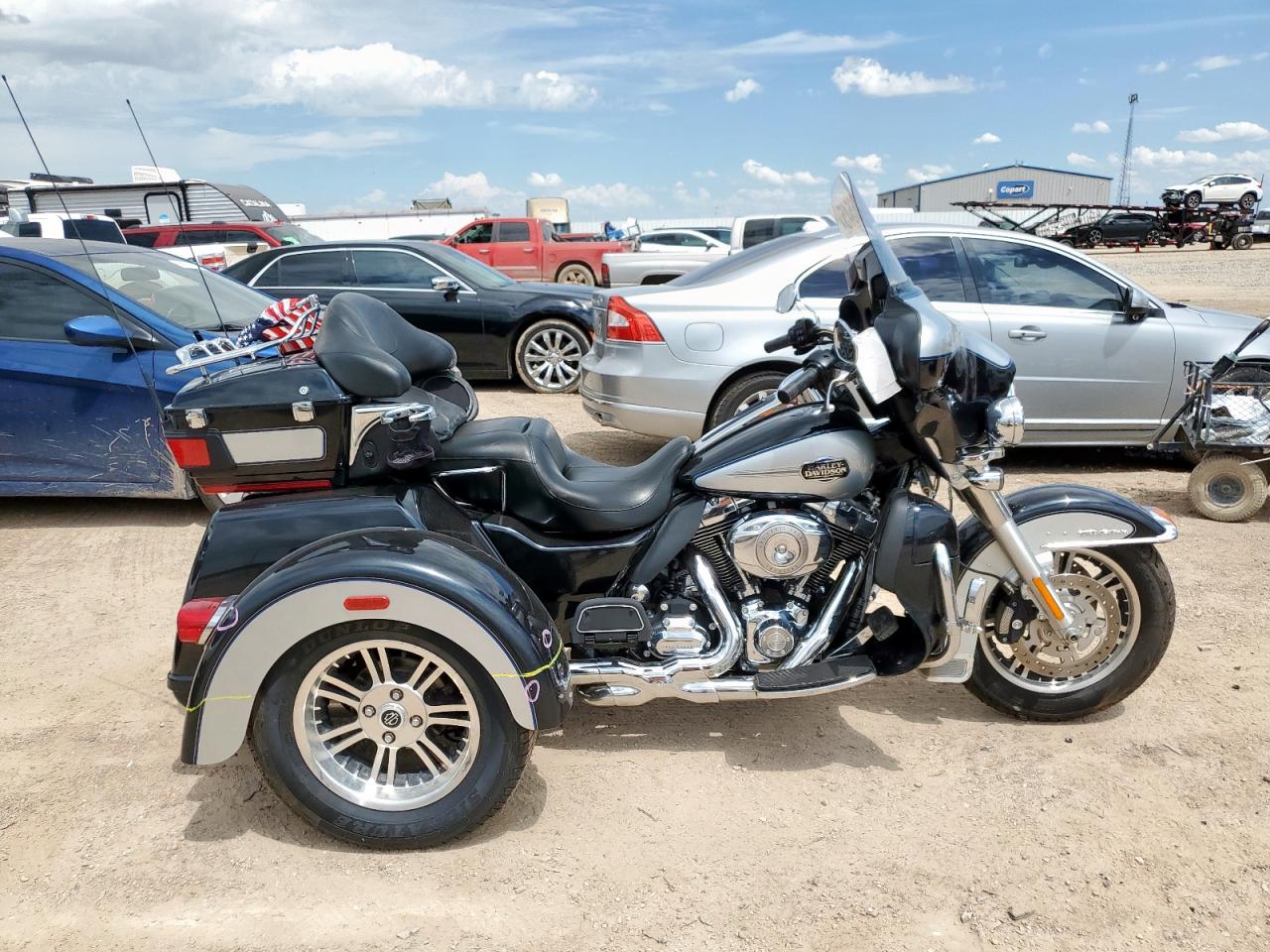Harley-davidson Flhtcutg t