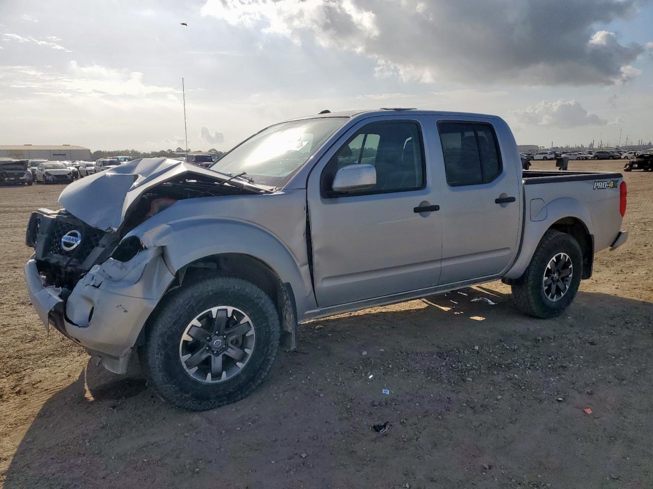 2019 Nissan Frontier s S