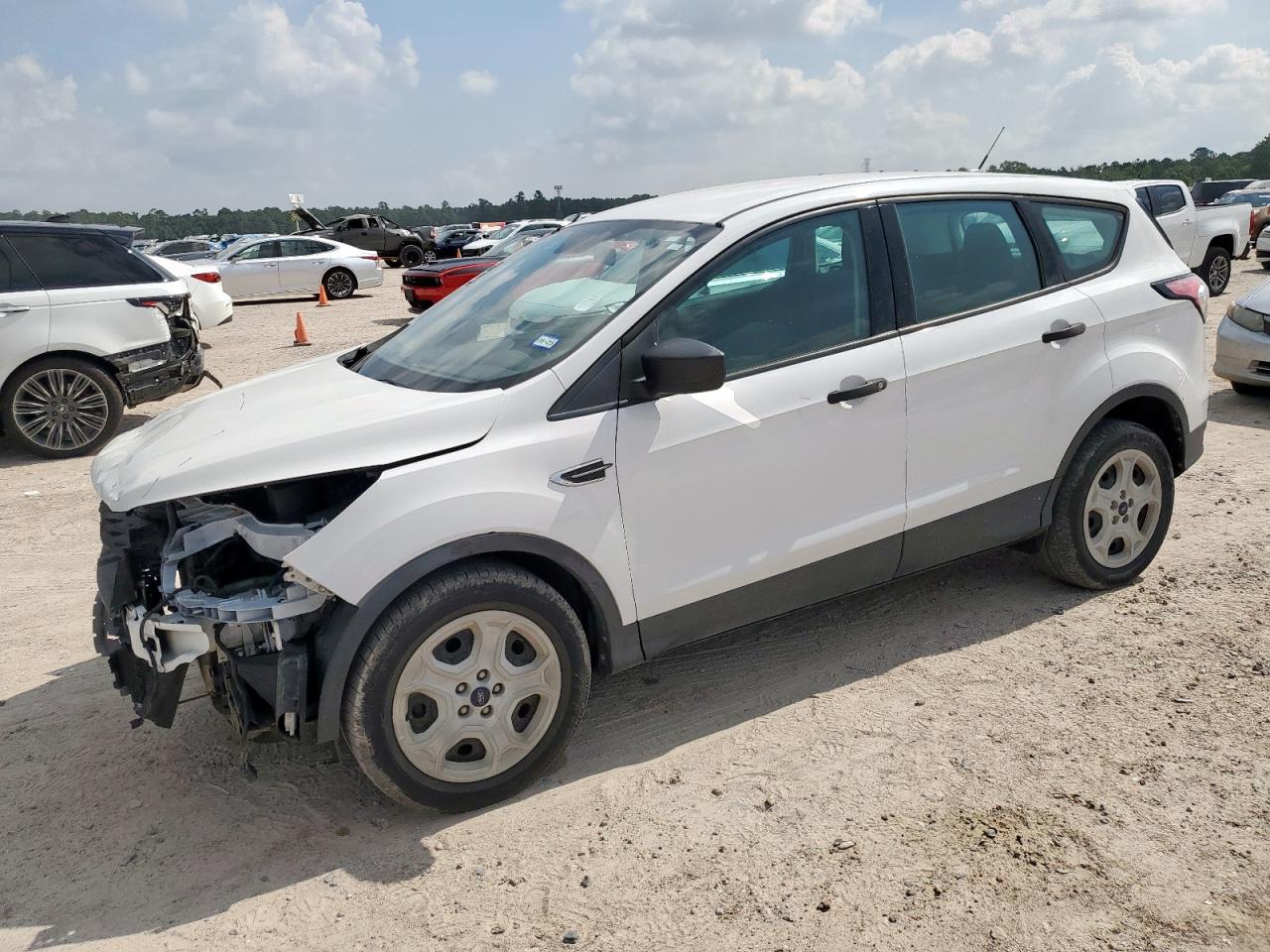 2017 Ford Escape s S