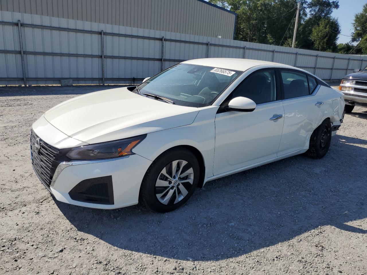 2023 Nissan Altima s S