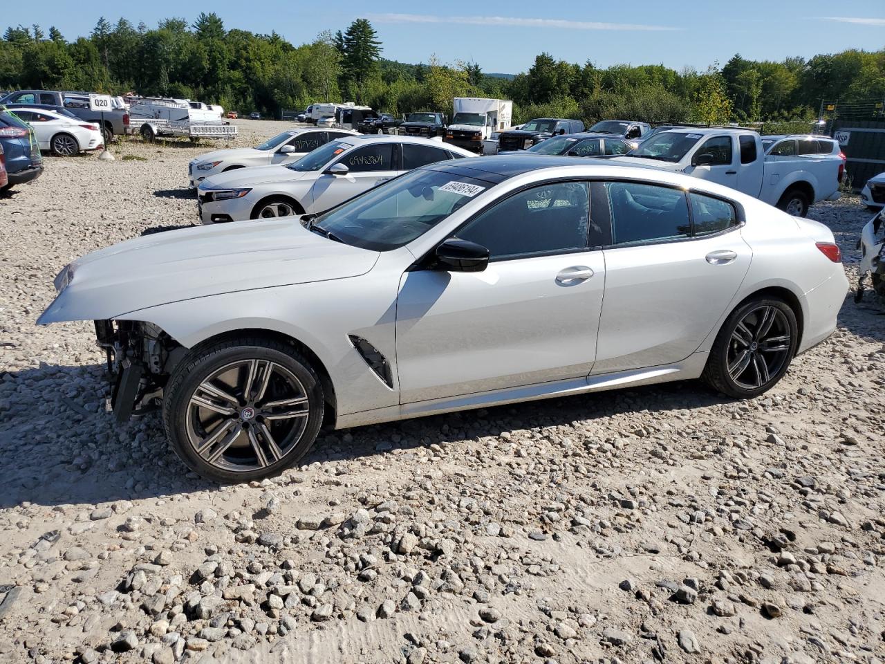 2023 BMW M8