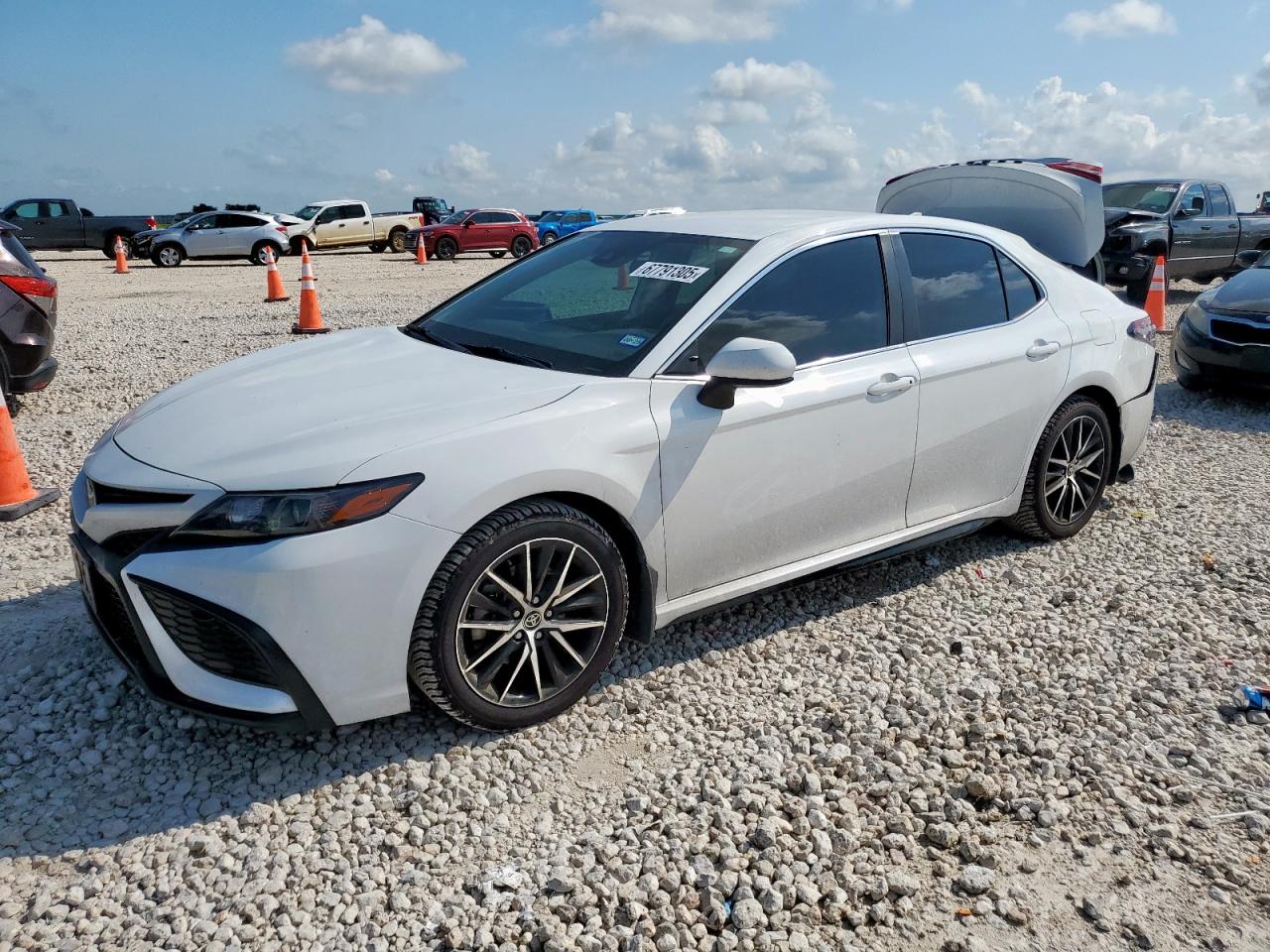 2021 Toyota Camry se SE
