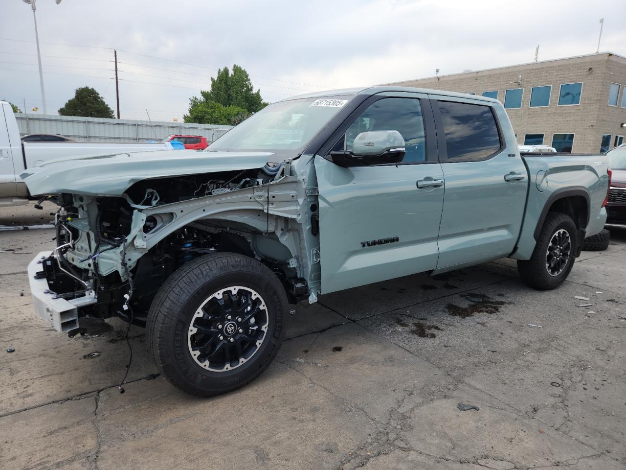 2025 Toyota Tundra cre CREWMAX SR