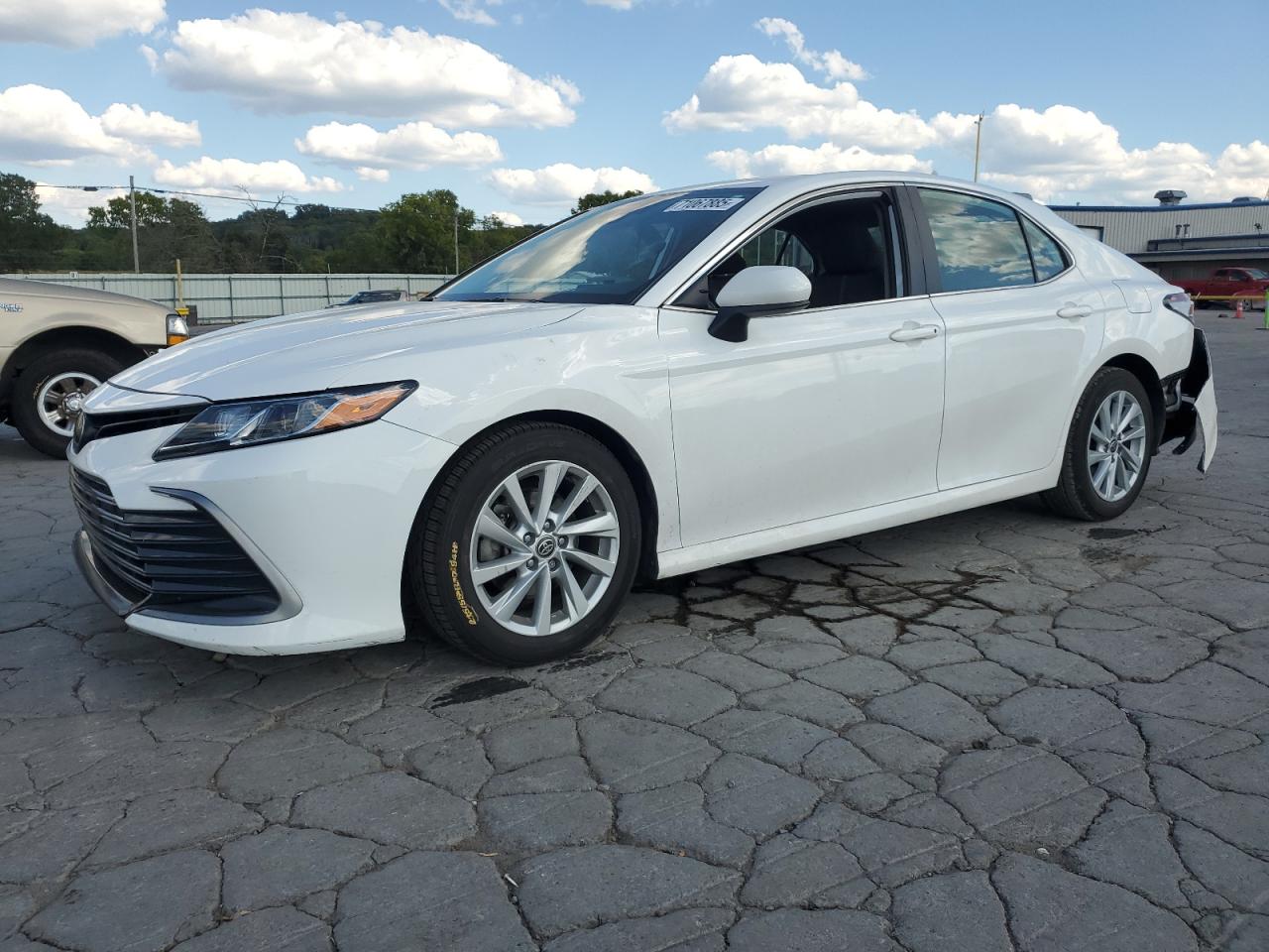 2023 Toyota Camry le LE