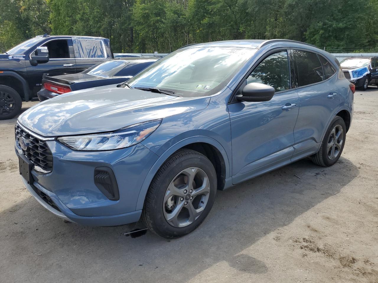 2024 Ford Escape st line