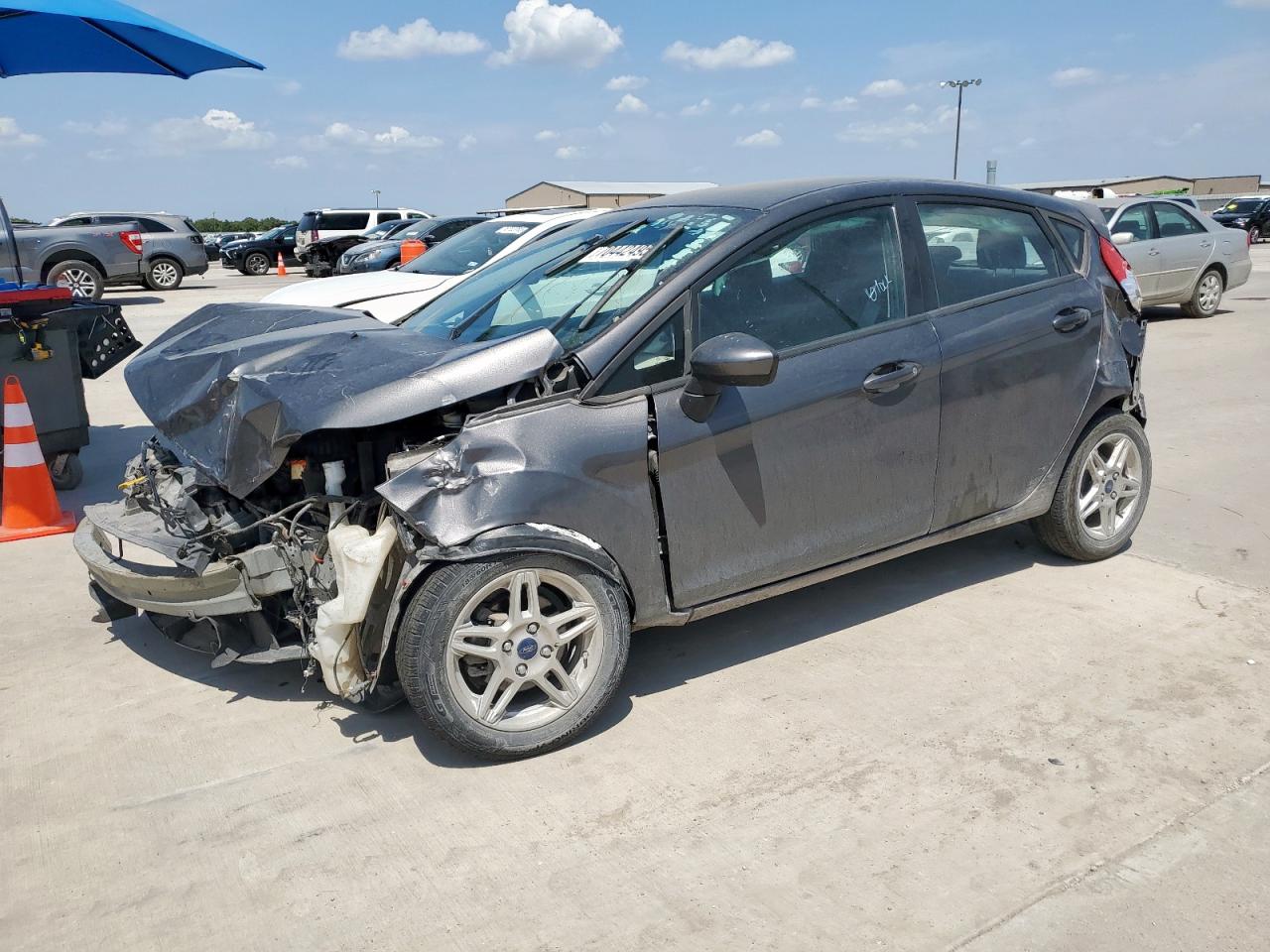 2017 Ford Fiesta se SE