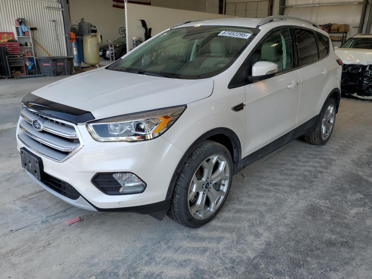 2019 Ford Escape tit TITANIUM