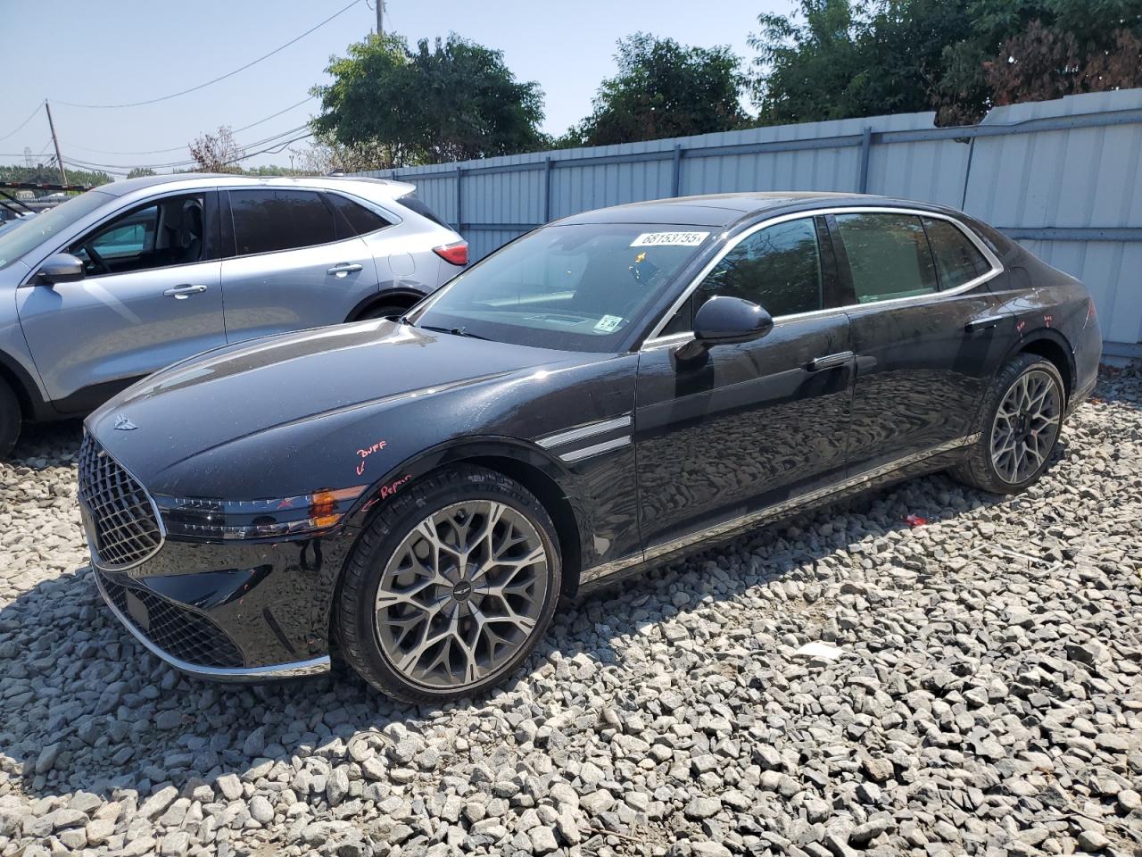 2023 Genesis G90