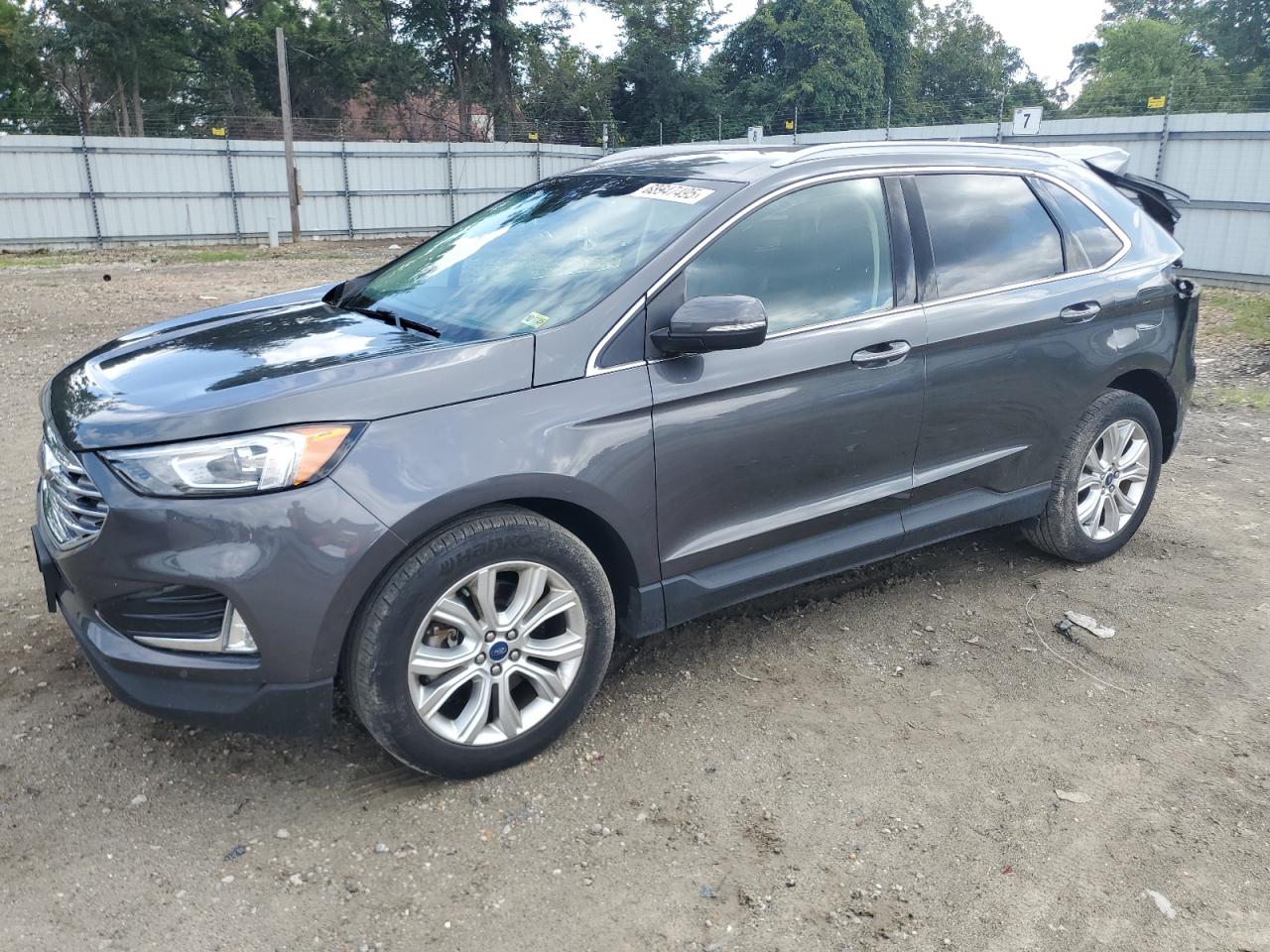 2020 Ford Edge titan TITANIUM