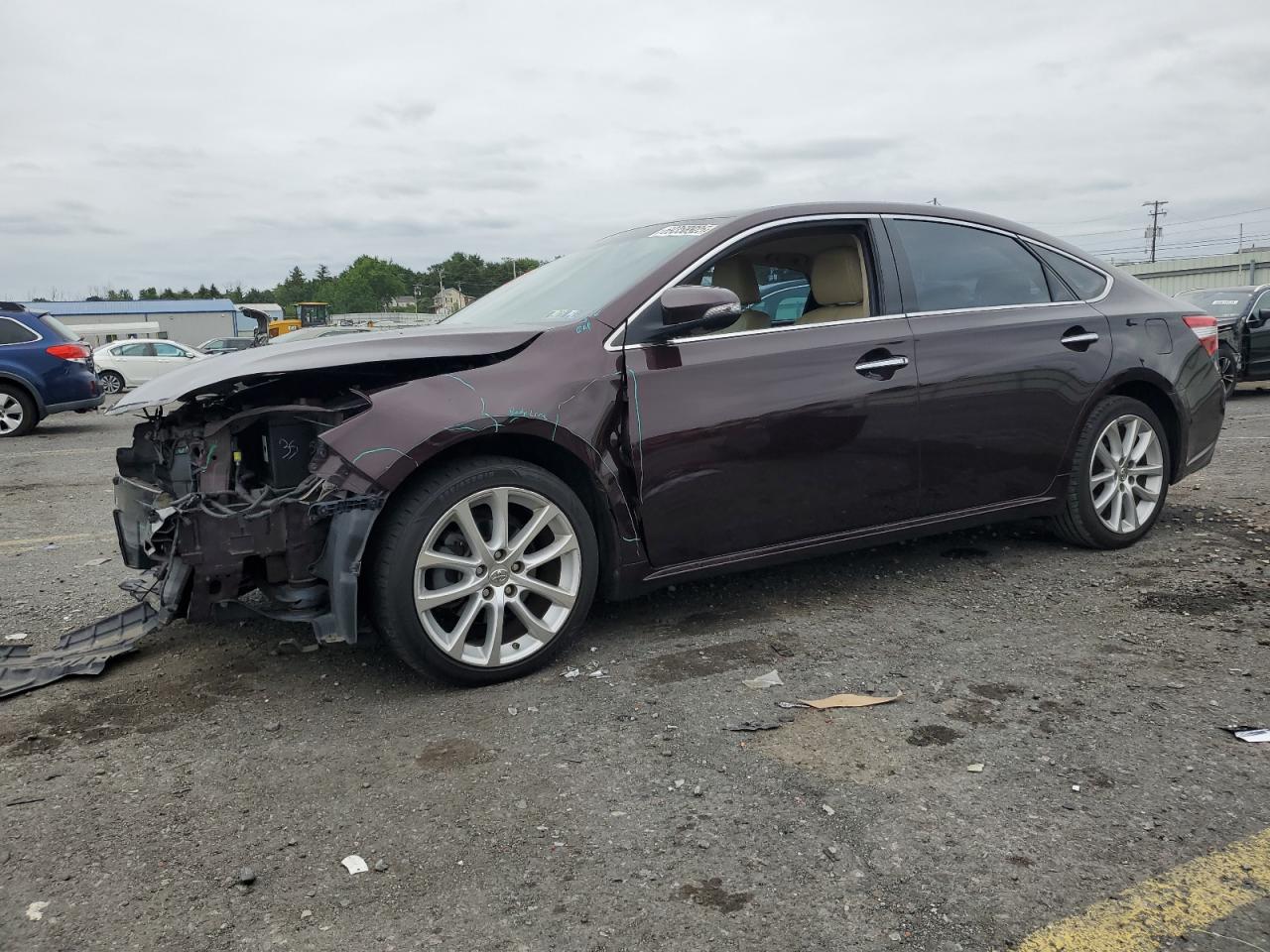 2013 Toyota Avalon bas BASE