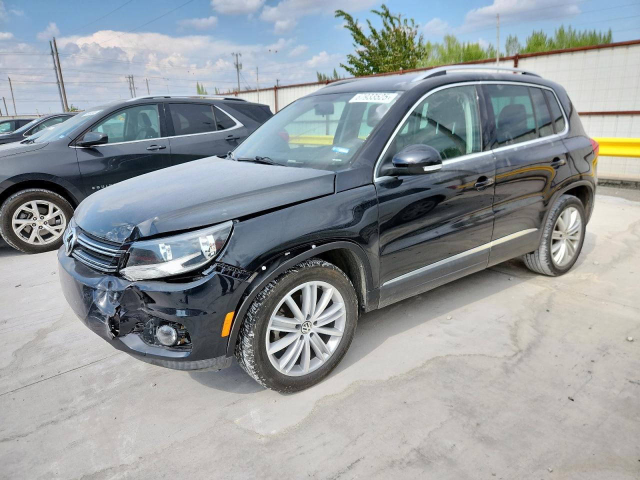 2014 Volkswagen Tiguan s S