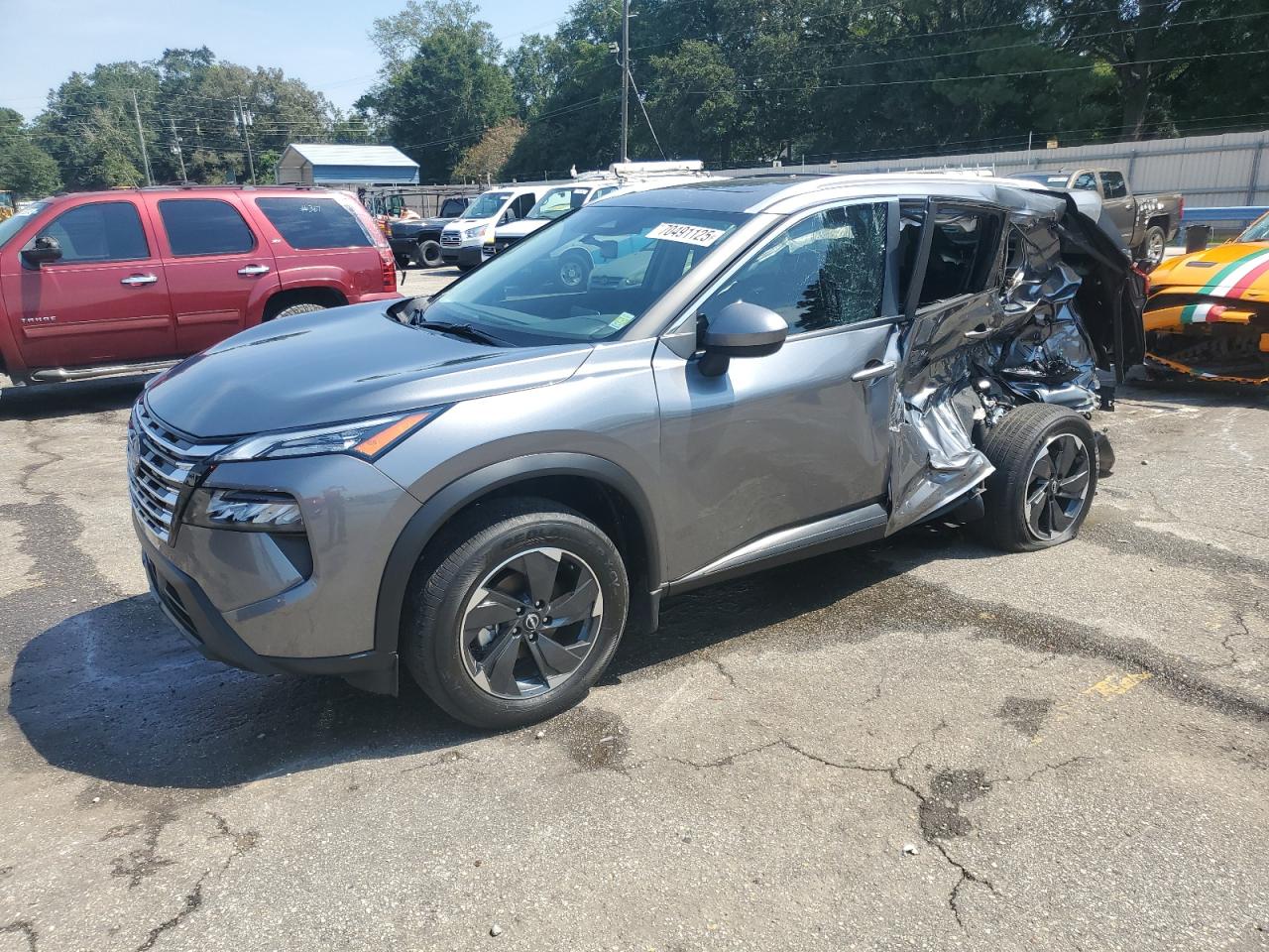 2025 Nissan Rogue sv SV
