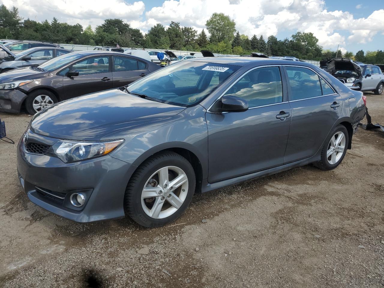 2014 Toyota Camry l L