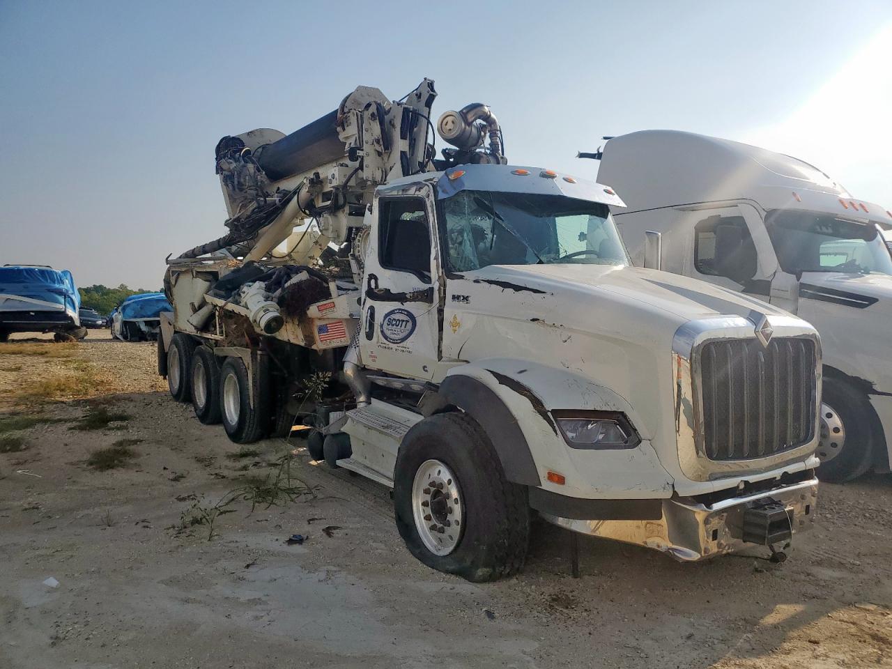 2024 International Hx620