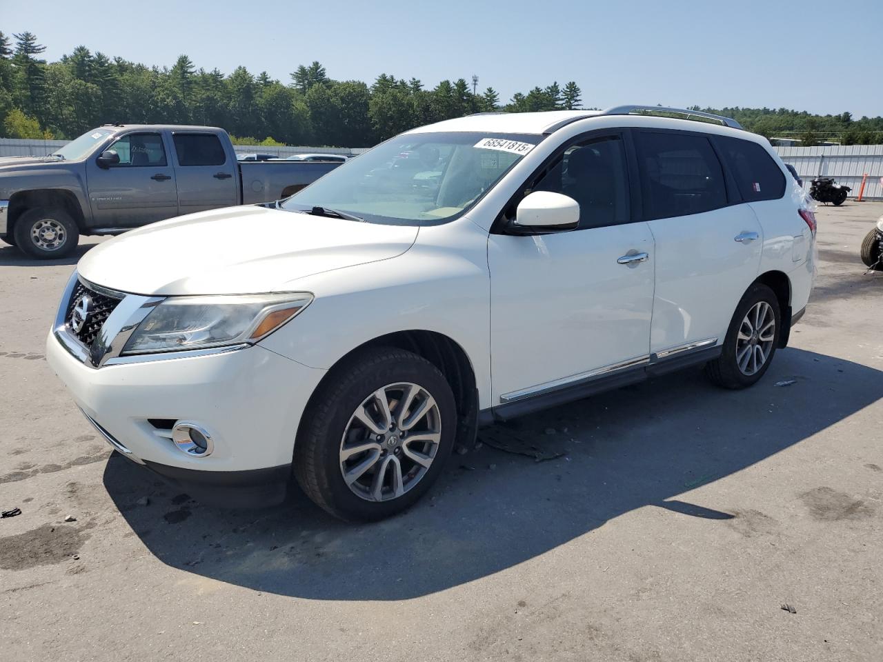 2014 Nissan Pathfinder s S