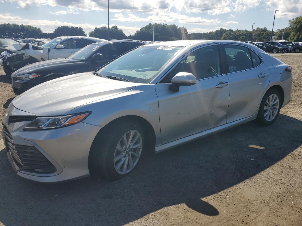 2022 Toyota Camry le LE