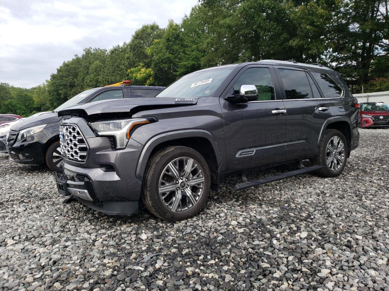 2024 Toyota Sequoia sr SR5