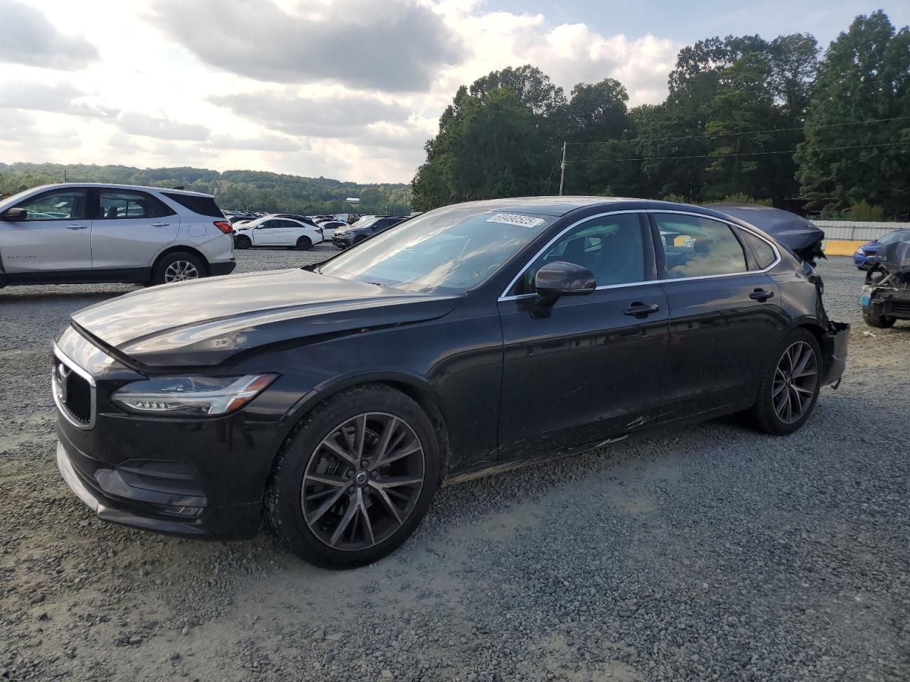 2018 Volvo S90 T5 Momentum