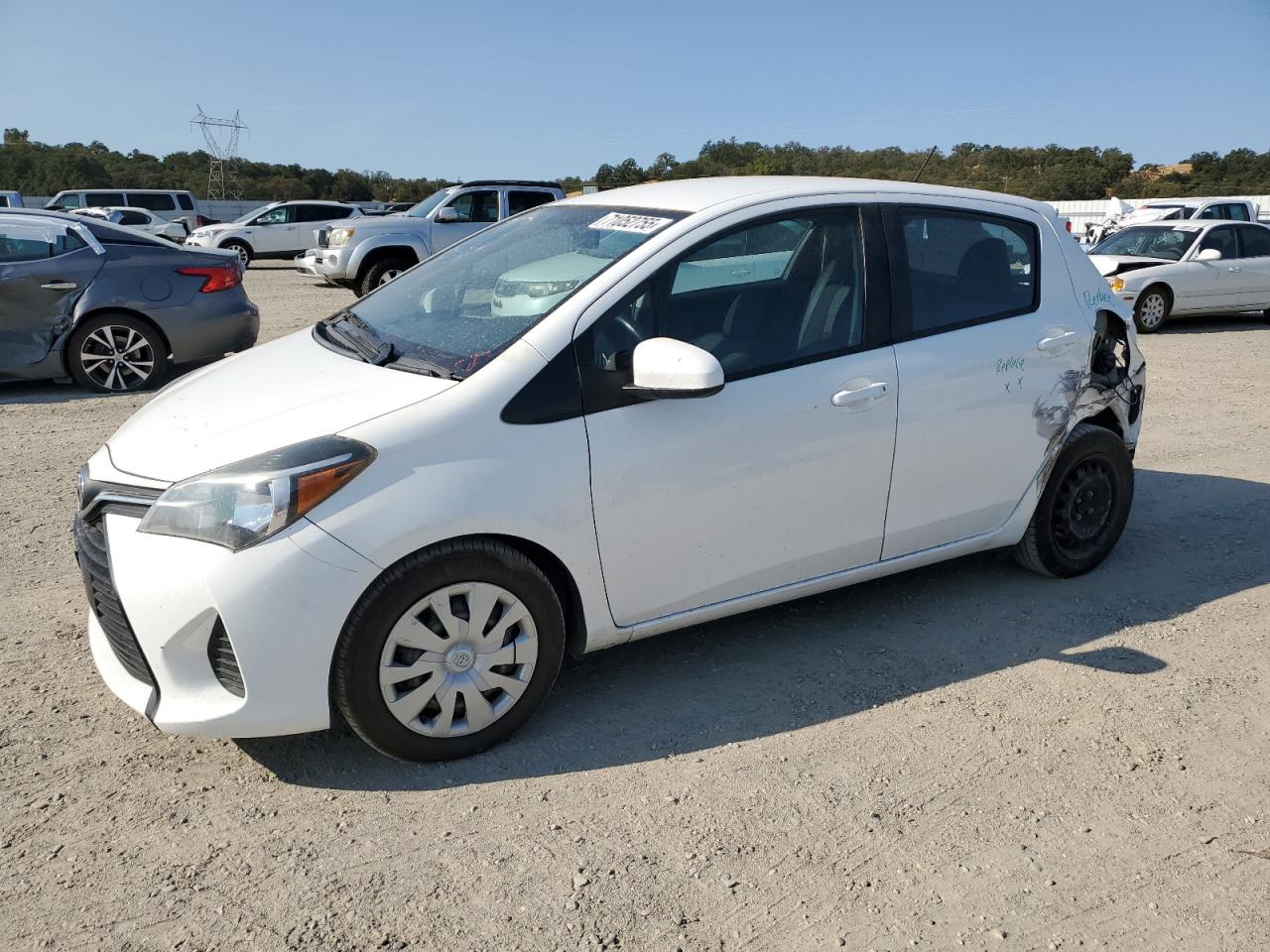 2016 Toyota Yaris l L