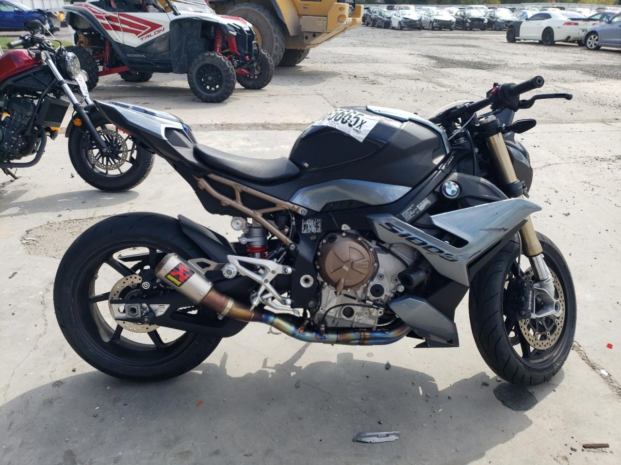 2023 BMW R