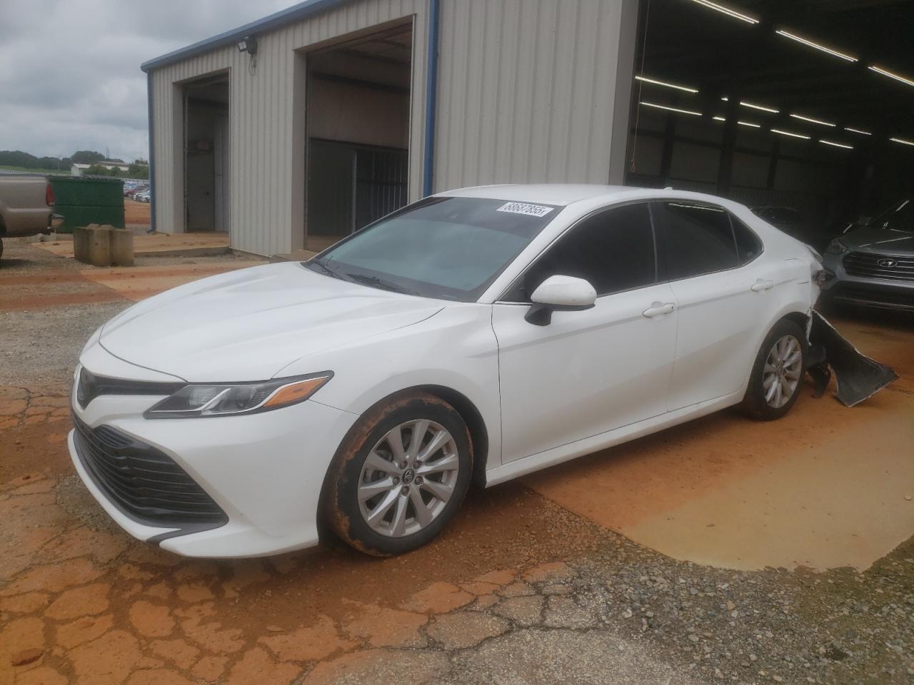 2020 Toyota Camry le LE