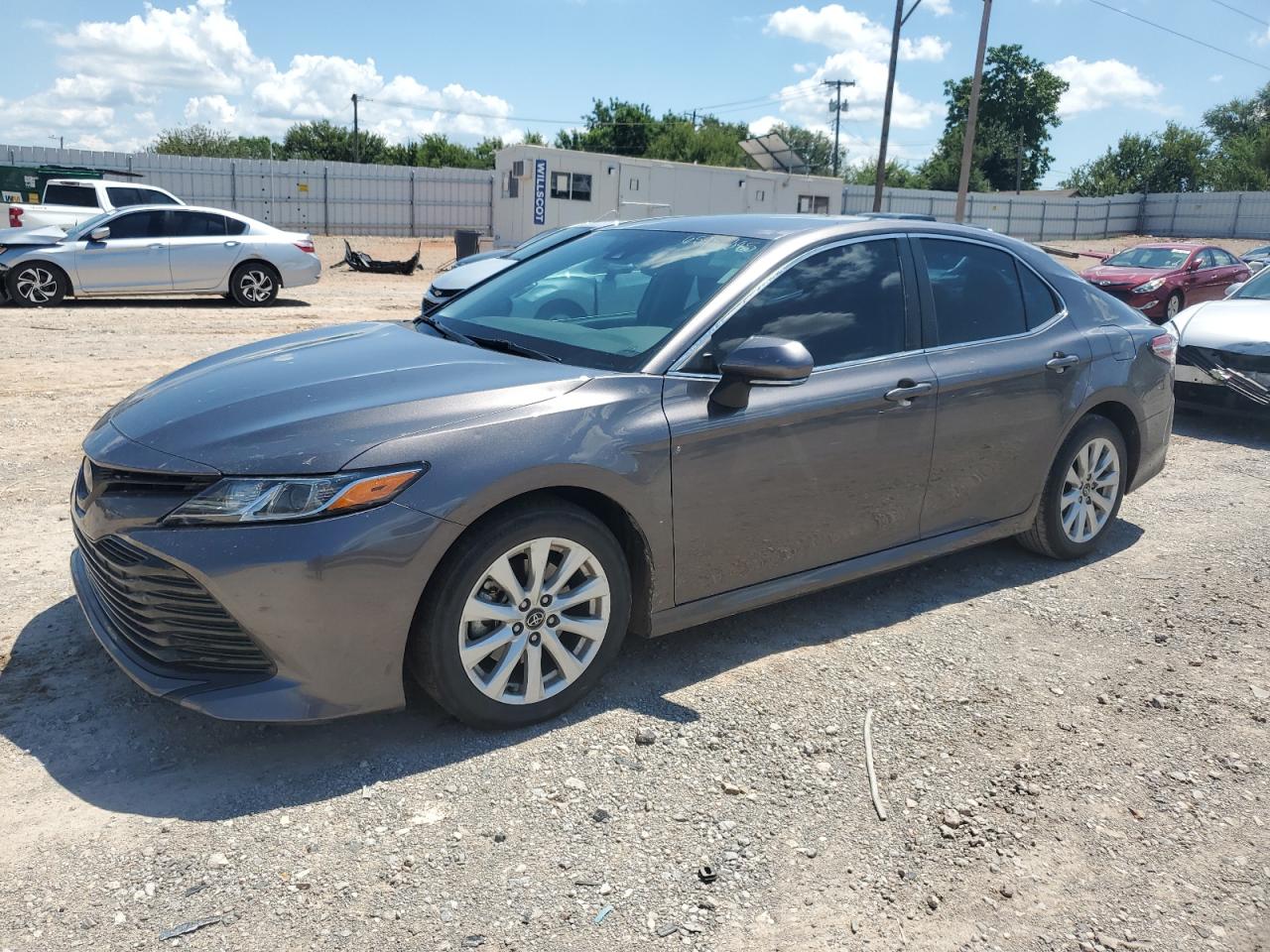 2020 Toyota Camry le LE