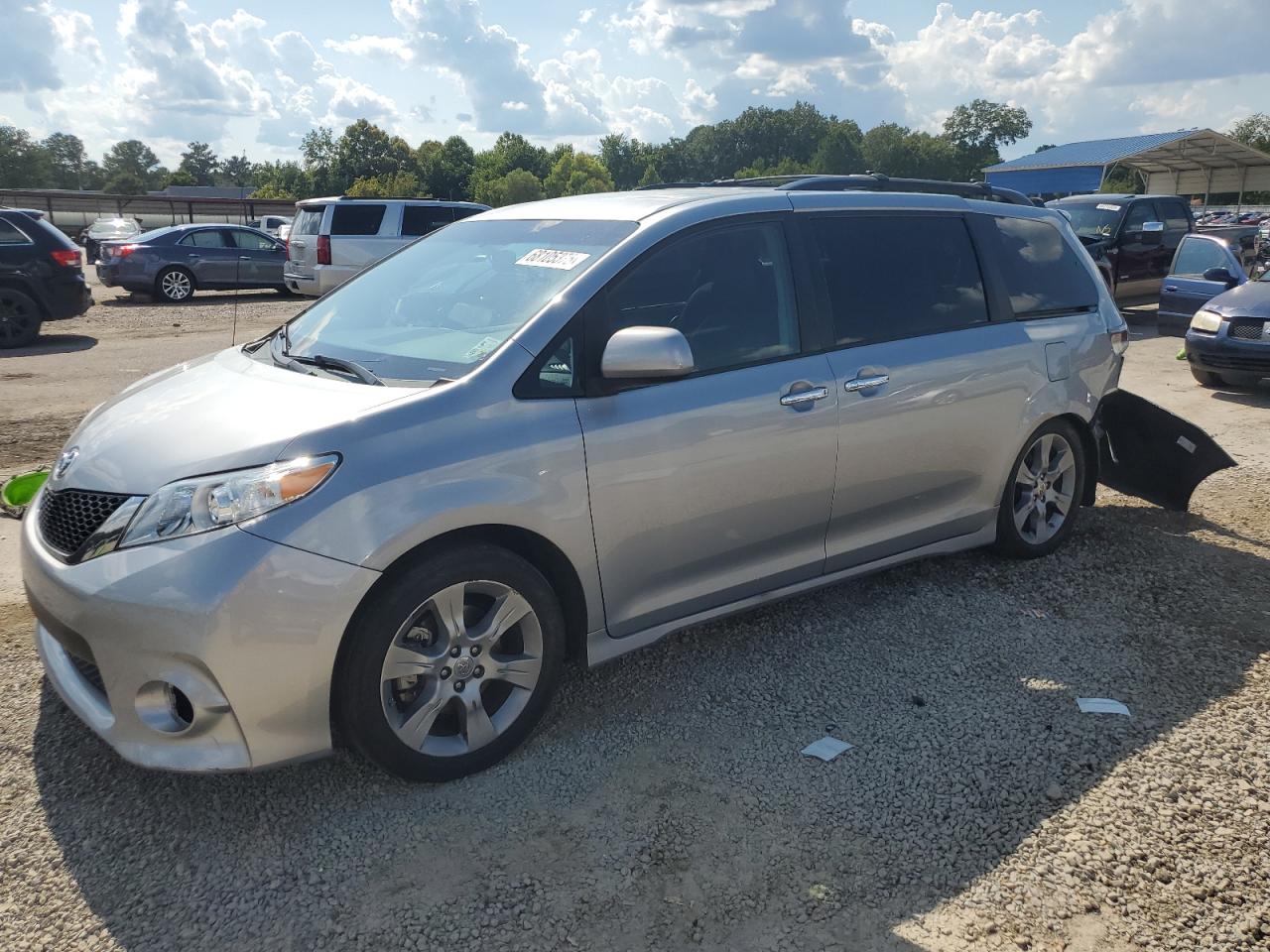 2013 Toyota Sienna sport SPORT