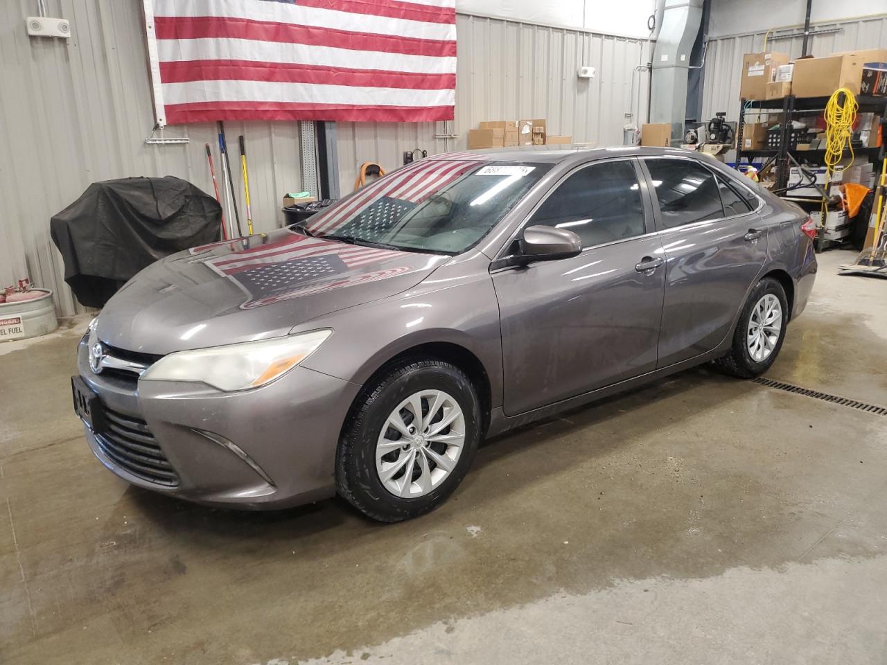 2015 Toyota Camry le LE
