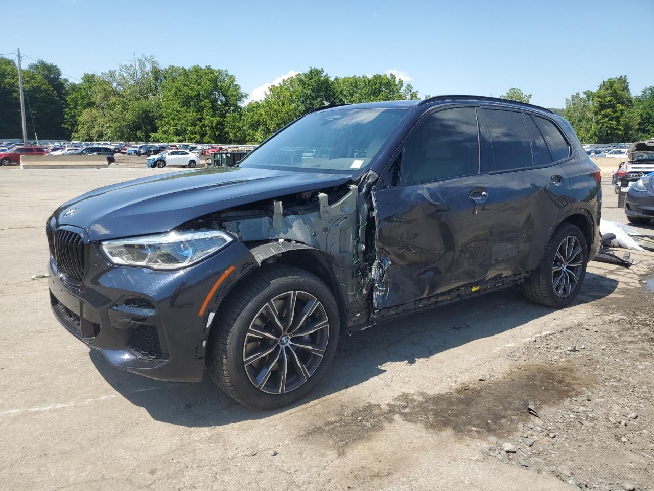 BMW X5 m50i