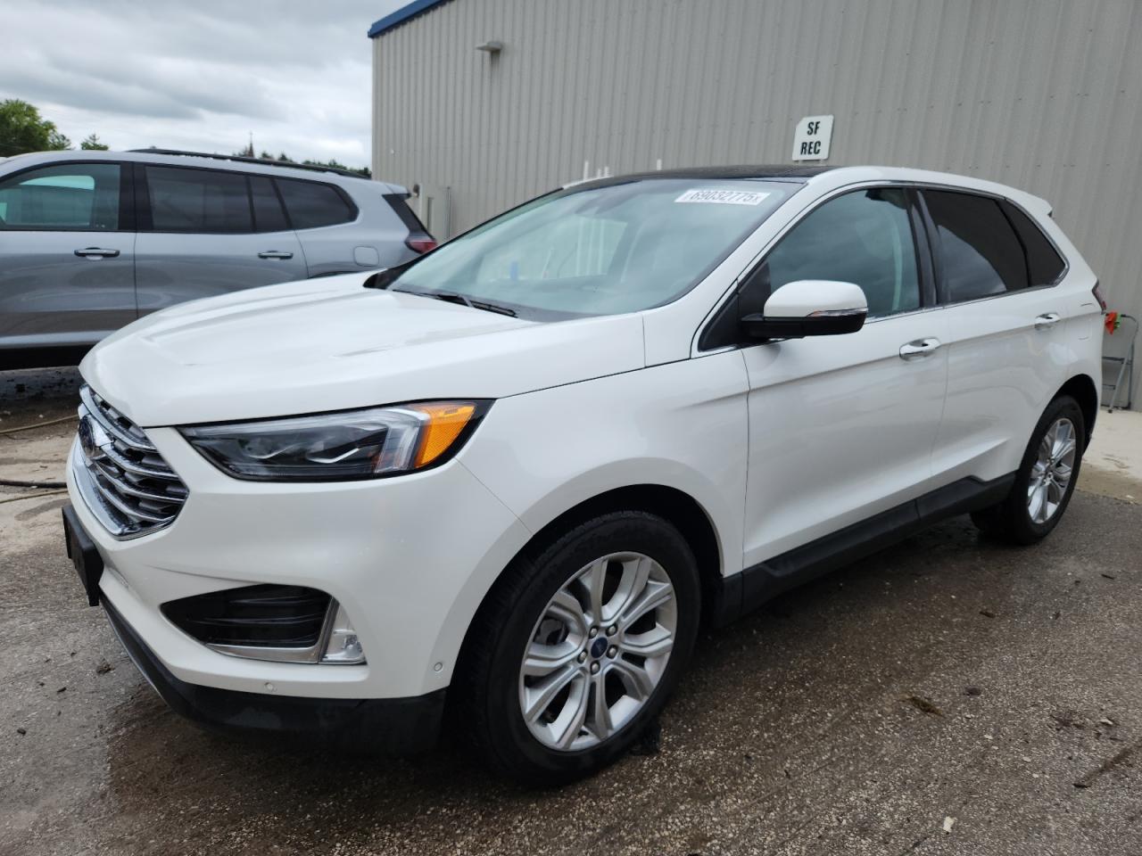 2021 Ford Edge titan TITANIUM