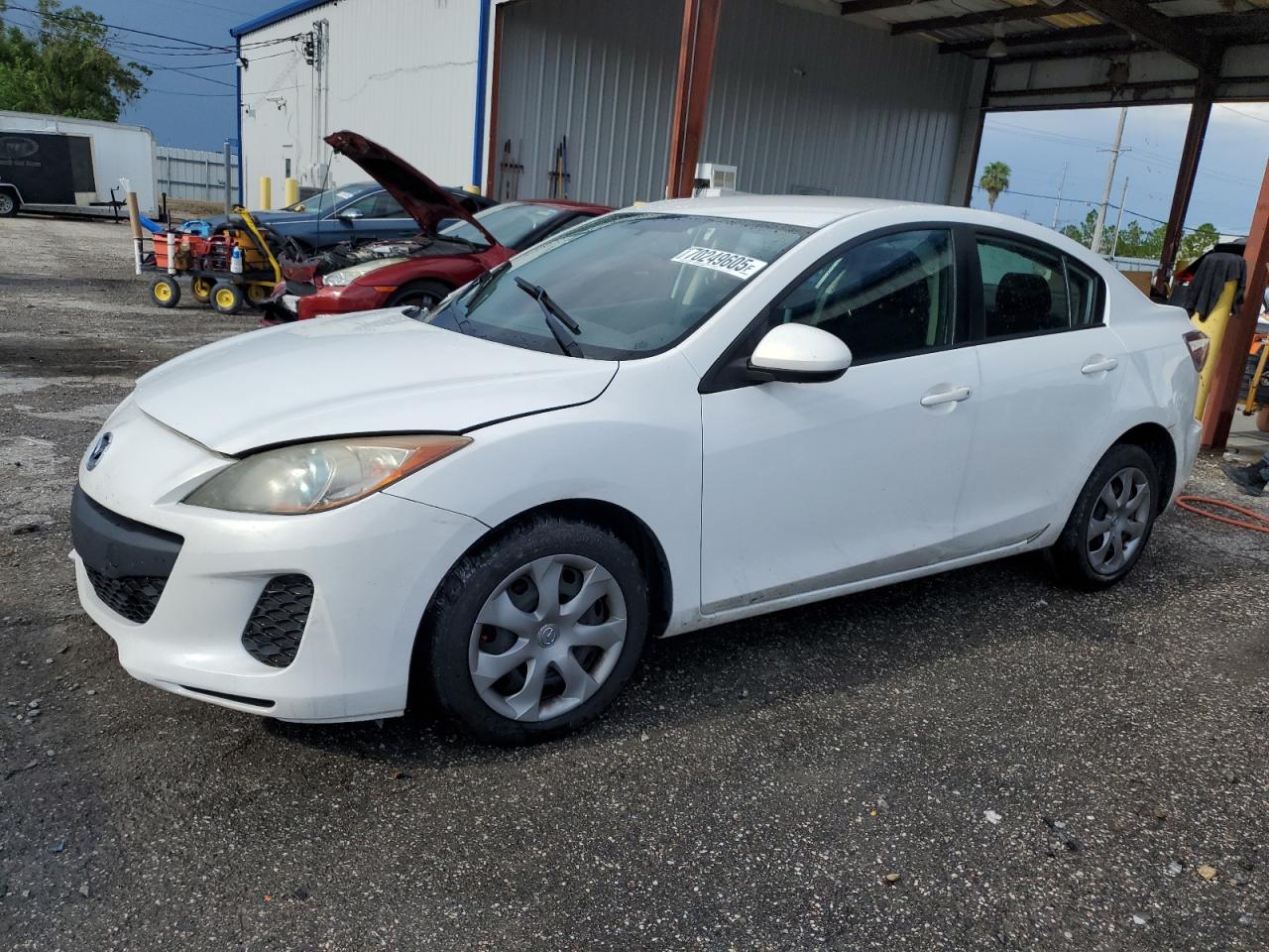 2013 Mazda 3 i I