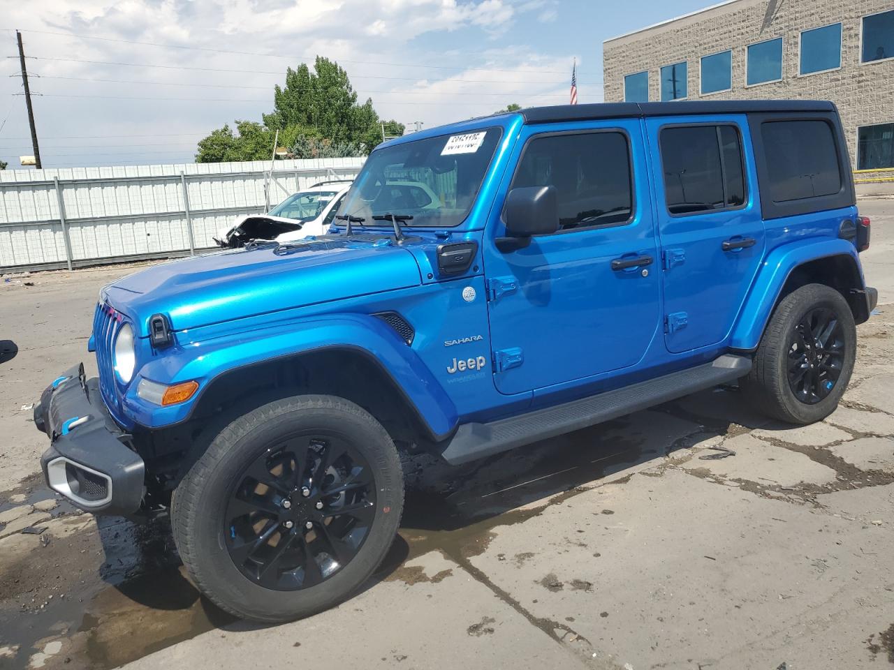 2022 Jeep Wrangler u SAHARA 4XE