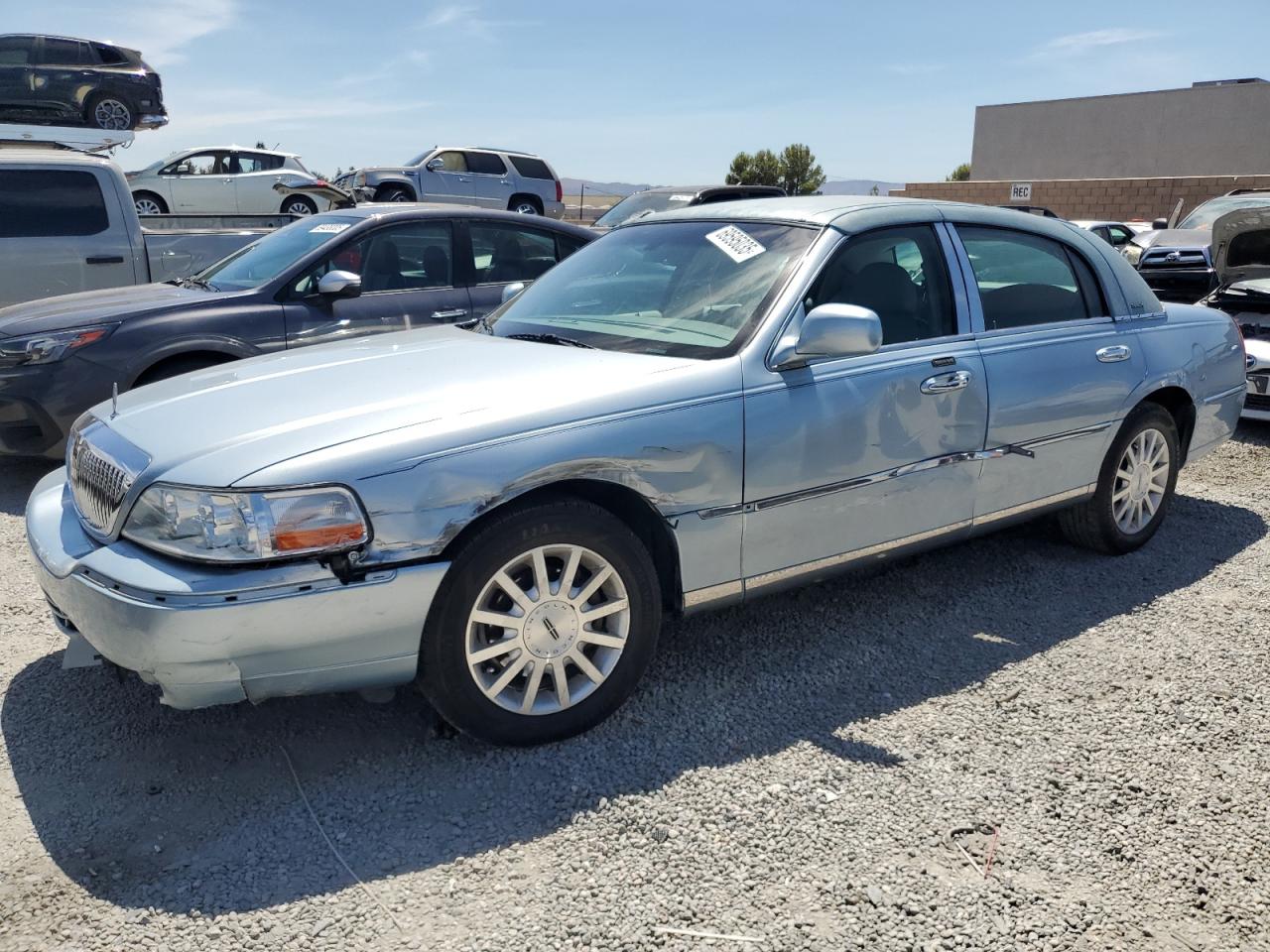 2007 Lincoln Town car s SIGNATURE