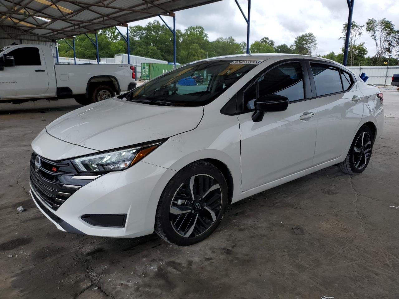 2025 Nissan Versa sr SR