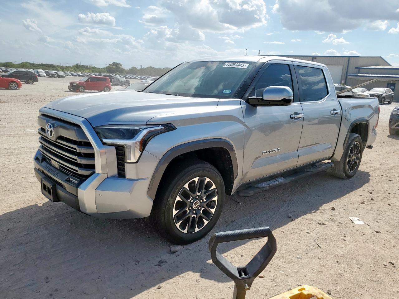 2024 Toyota Tundra cre CREWMAX LIMITED