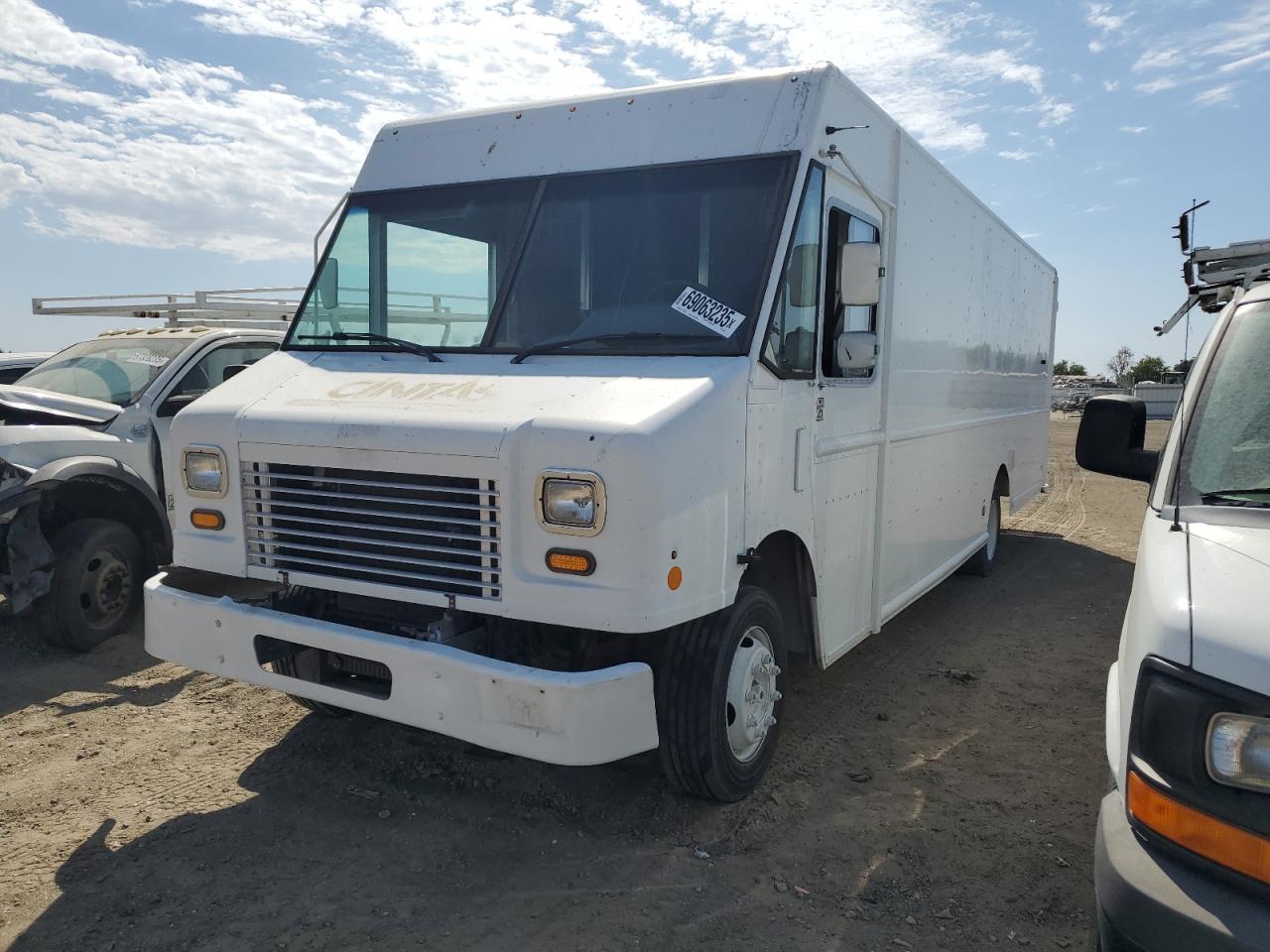 2013 Freightliner Chassis m