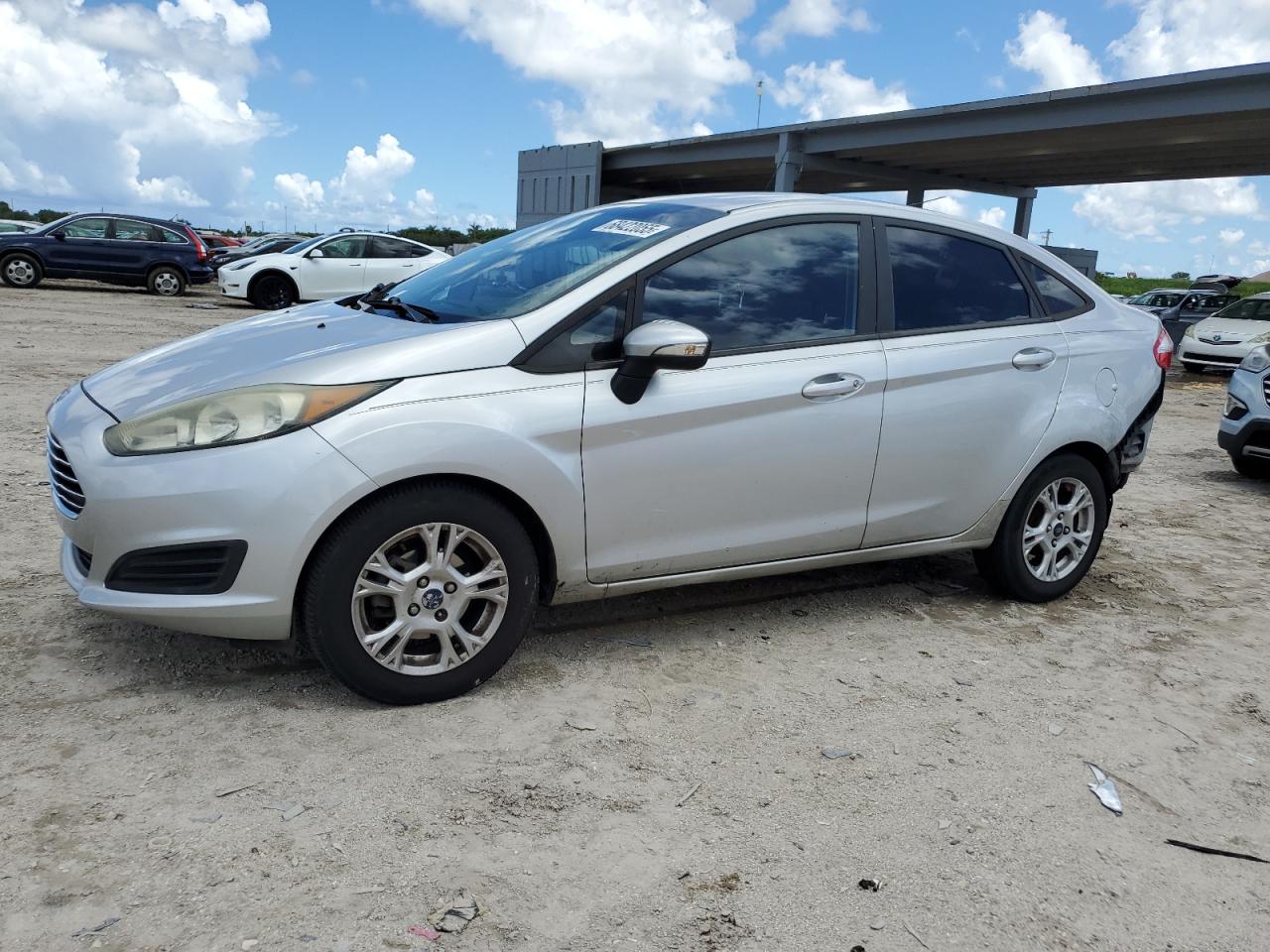 2016 Ford Fiesta se SE