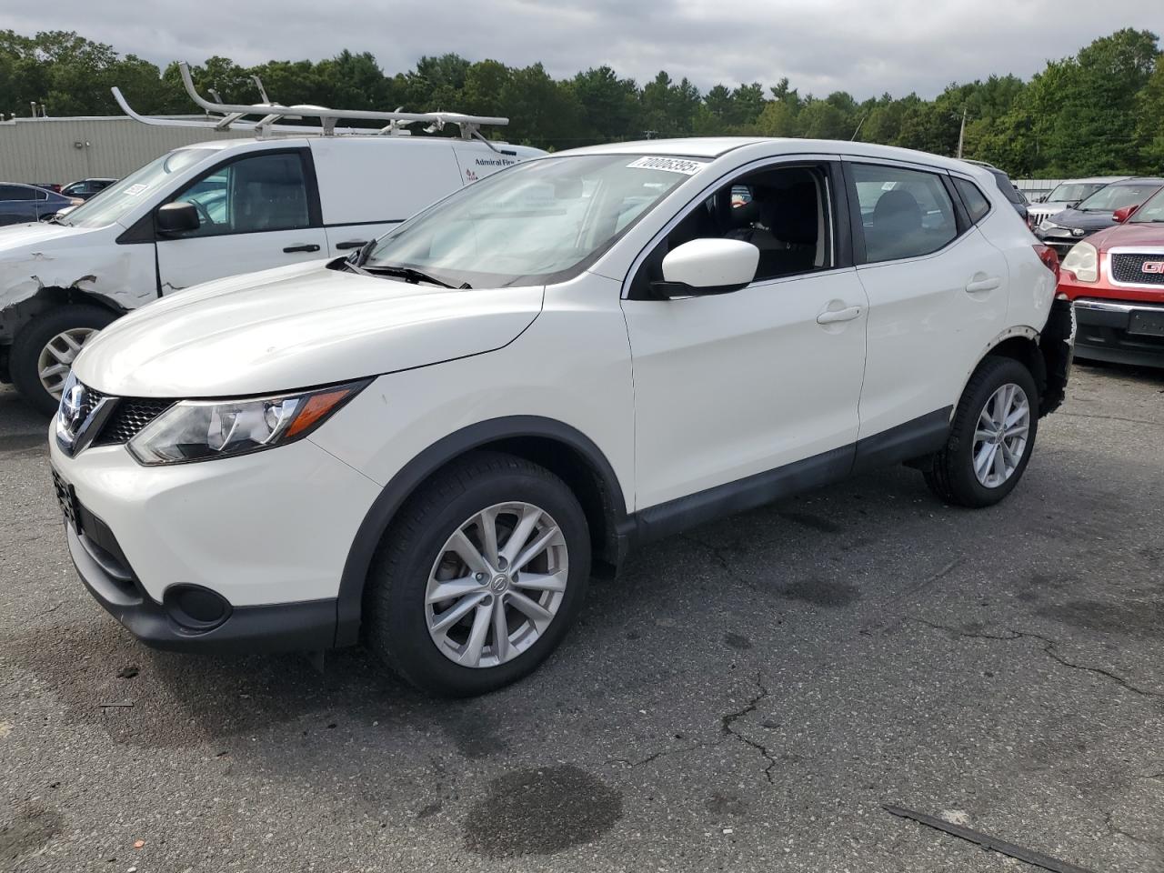 2017 Nissan Rogue sport s S