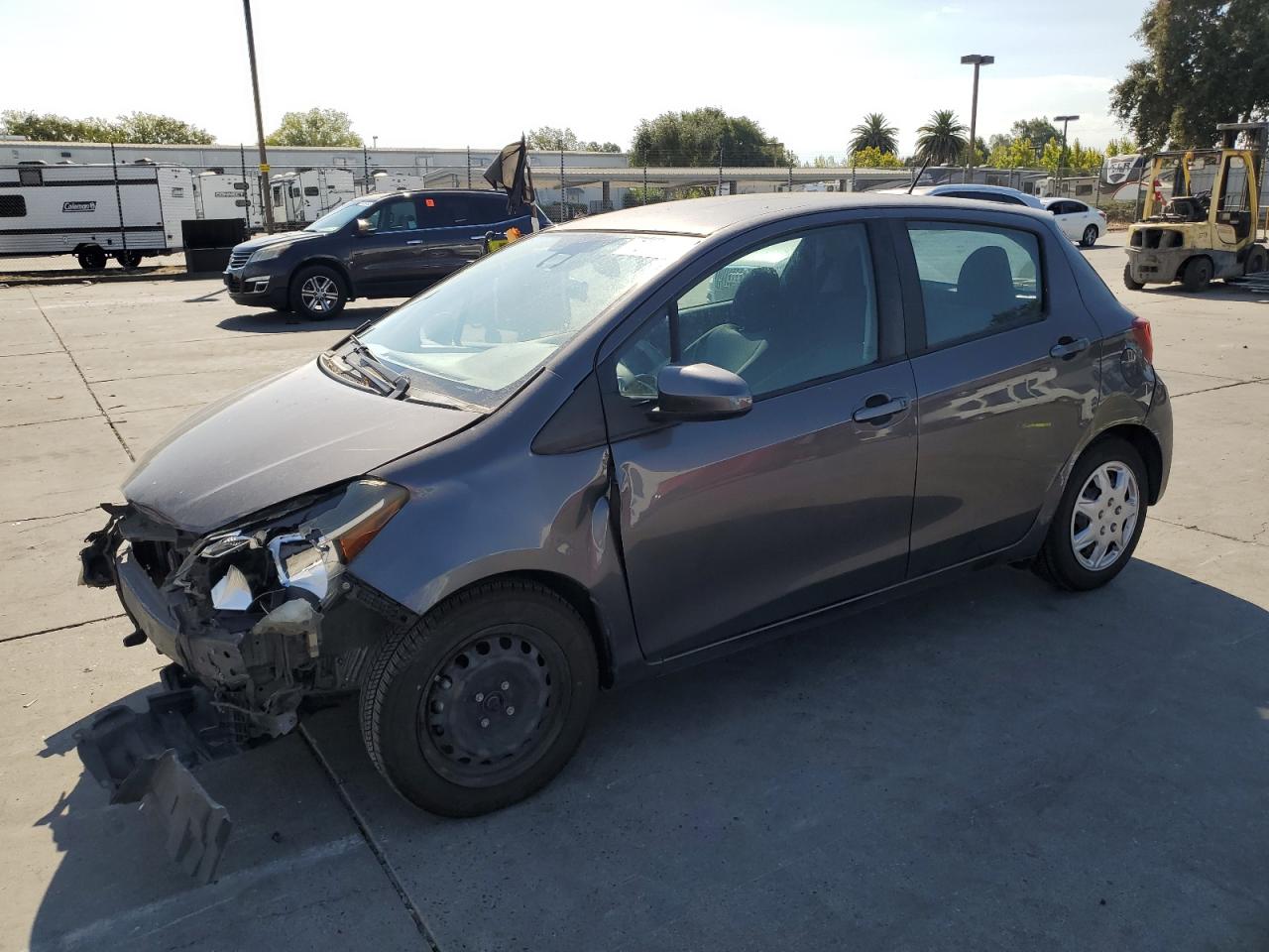 2017 Toyota Yaris l L