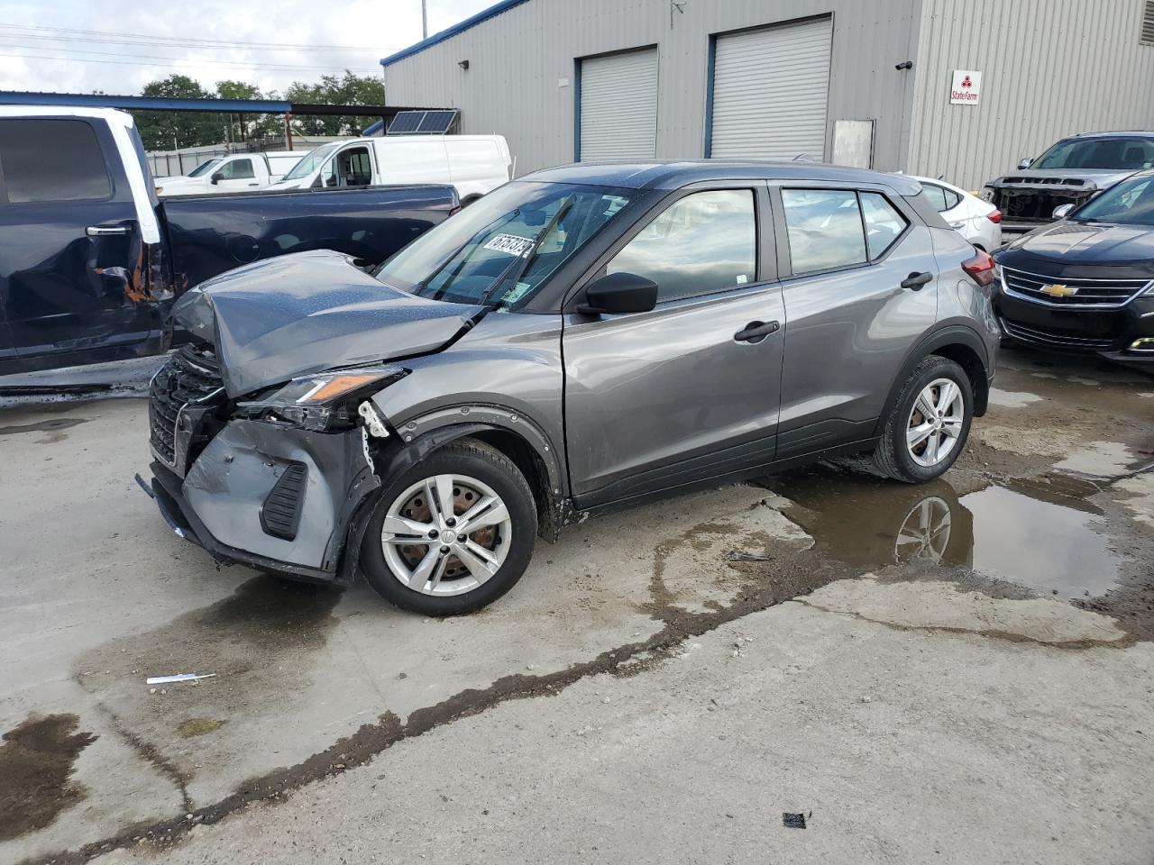 2024 Nissan Kicks s S