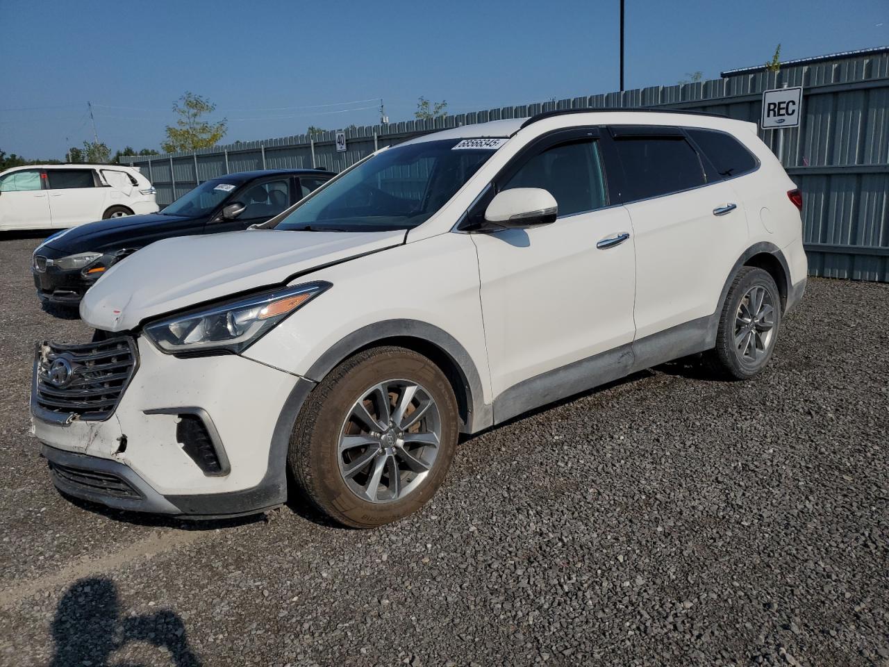 2017 Hyundai Santa fe s SE