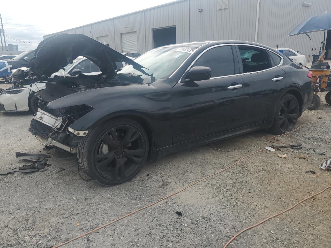 Infiniti M37