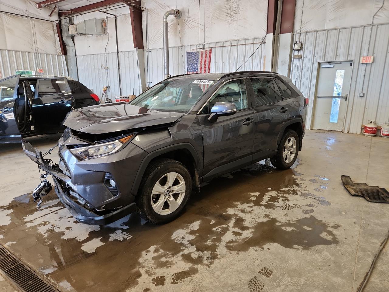 2021 Toyota Rav4 xle XLE