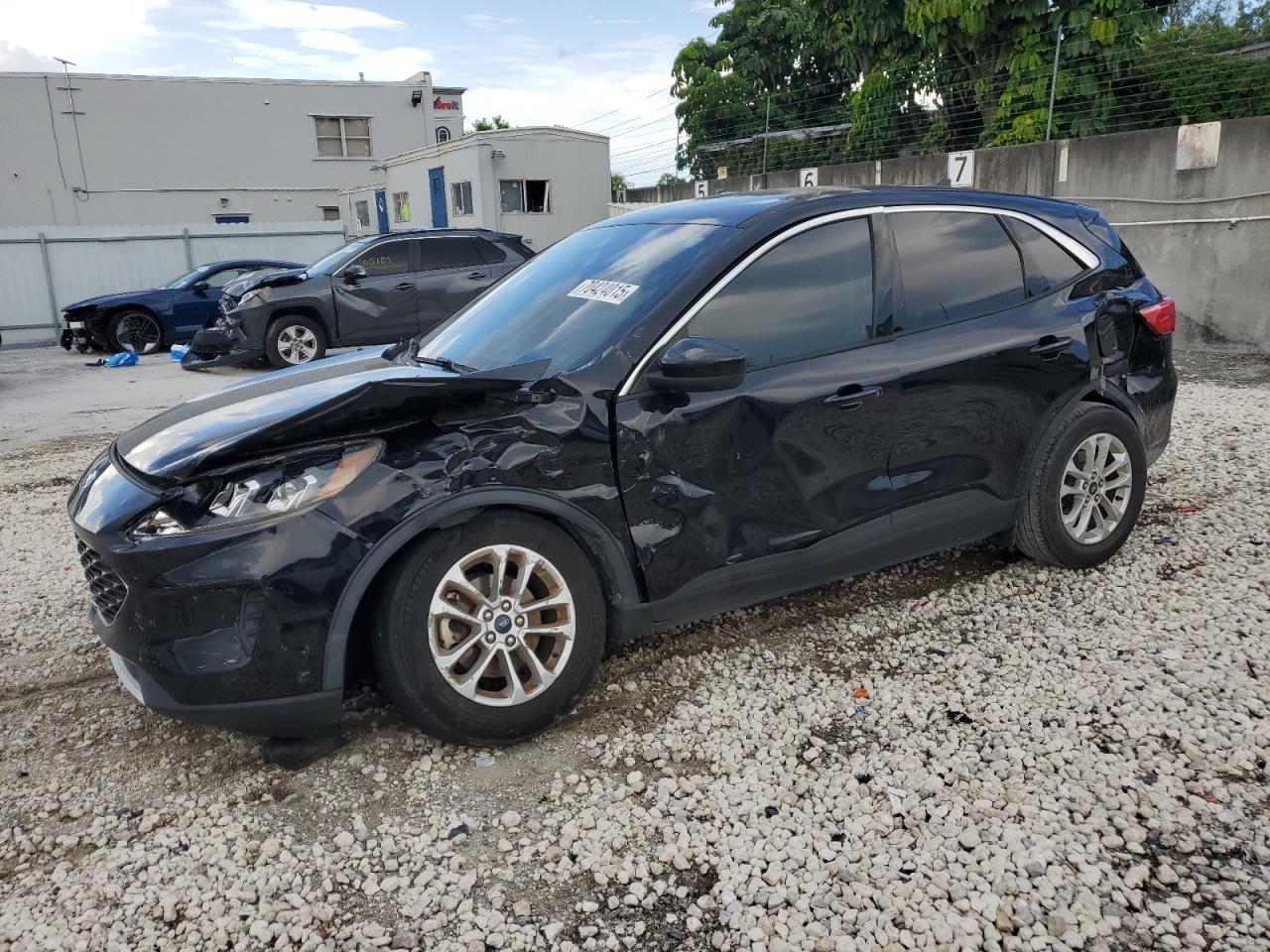 2020 Ford Escape se
